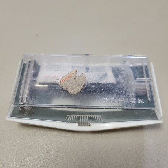 Vintage Schick Double Edge Safety Razor With Box and Directions Insert - Picture 2 of 9